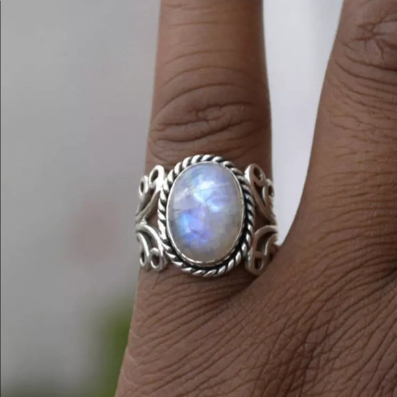 Moonstone 925 Sterling Silver Ring - Picture 4 of 4
